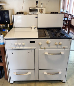 1940s stove
