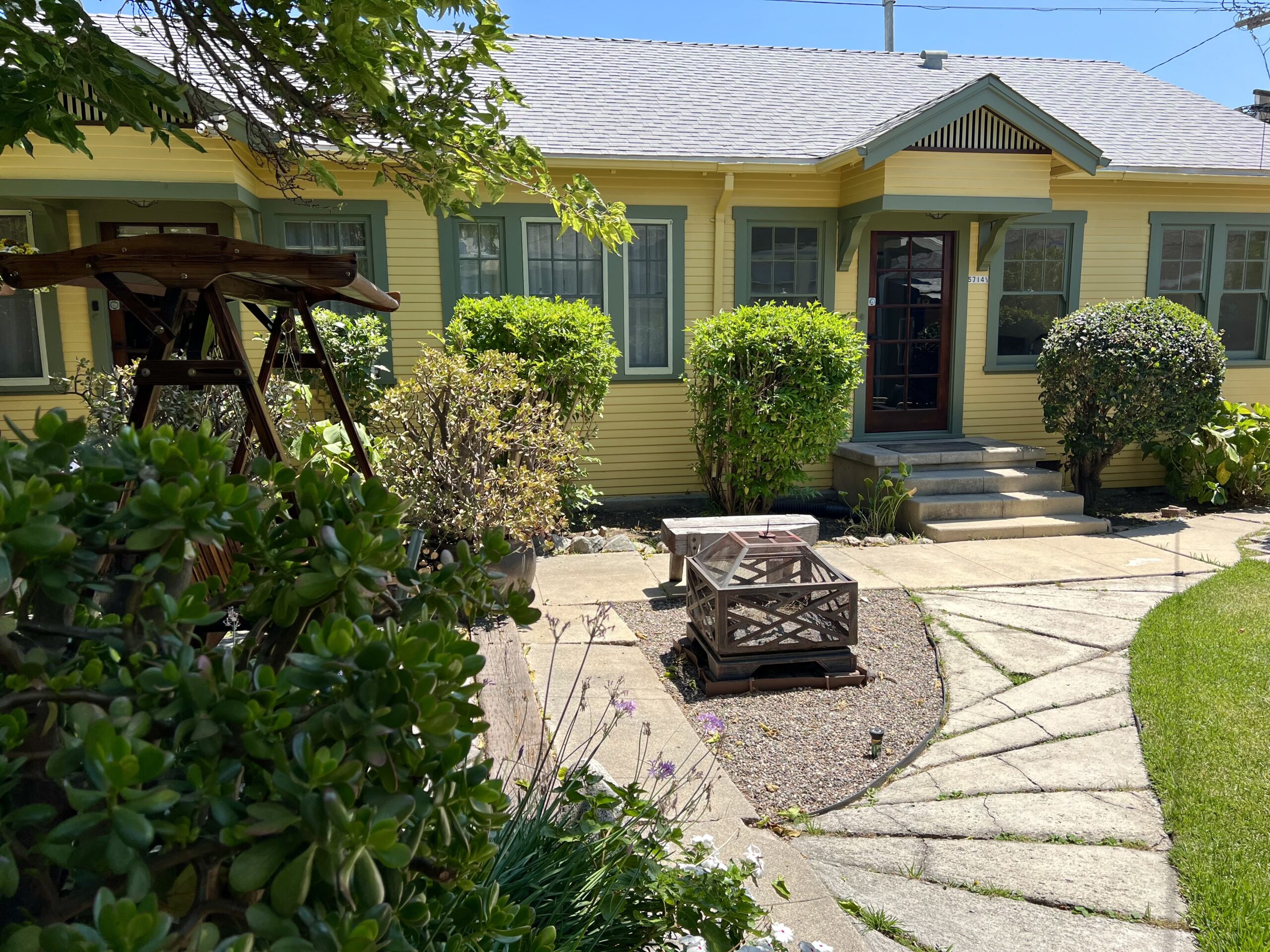 Backyard + Guesthouse